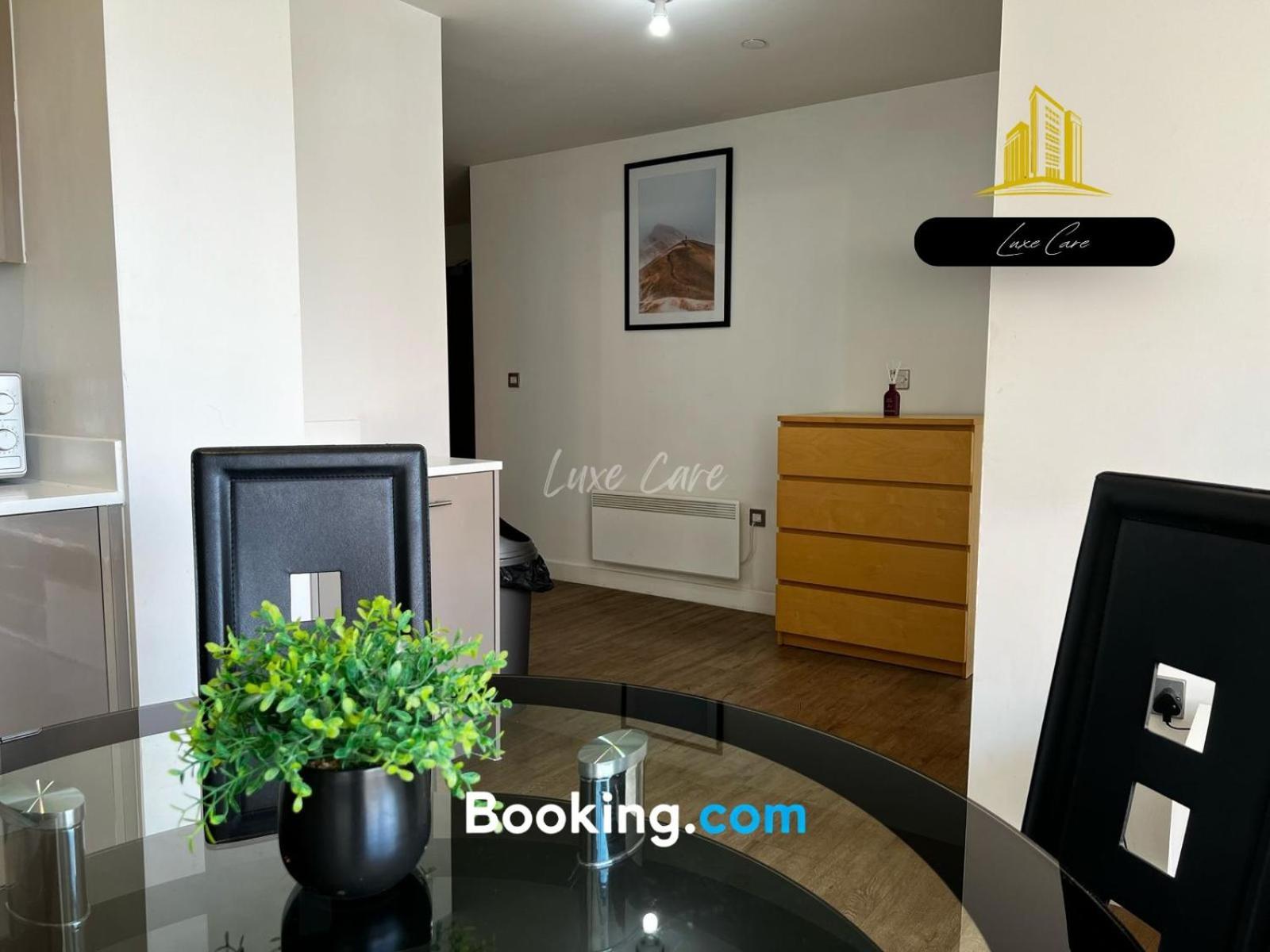 Last-Minute Specials L Book It Now L Sleeps Up To 4 L 2 Bed 2 Bath - Gym - Prime Birmingham Location L Jvt Short Lets Exterior foto